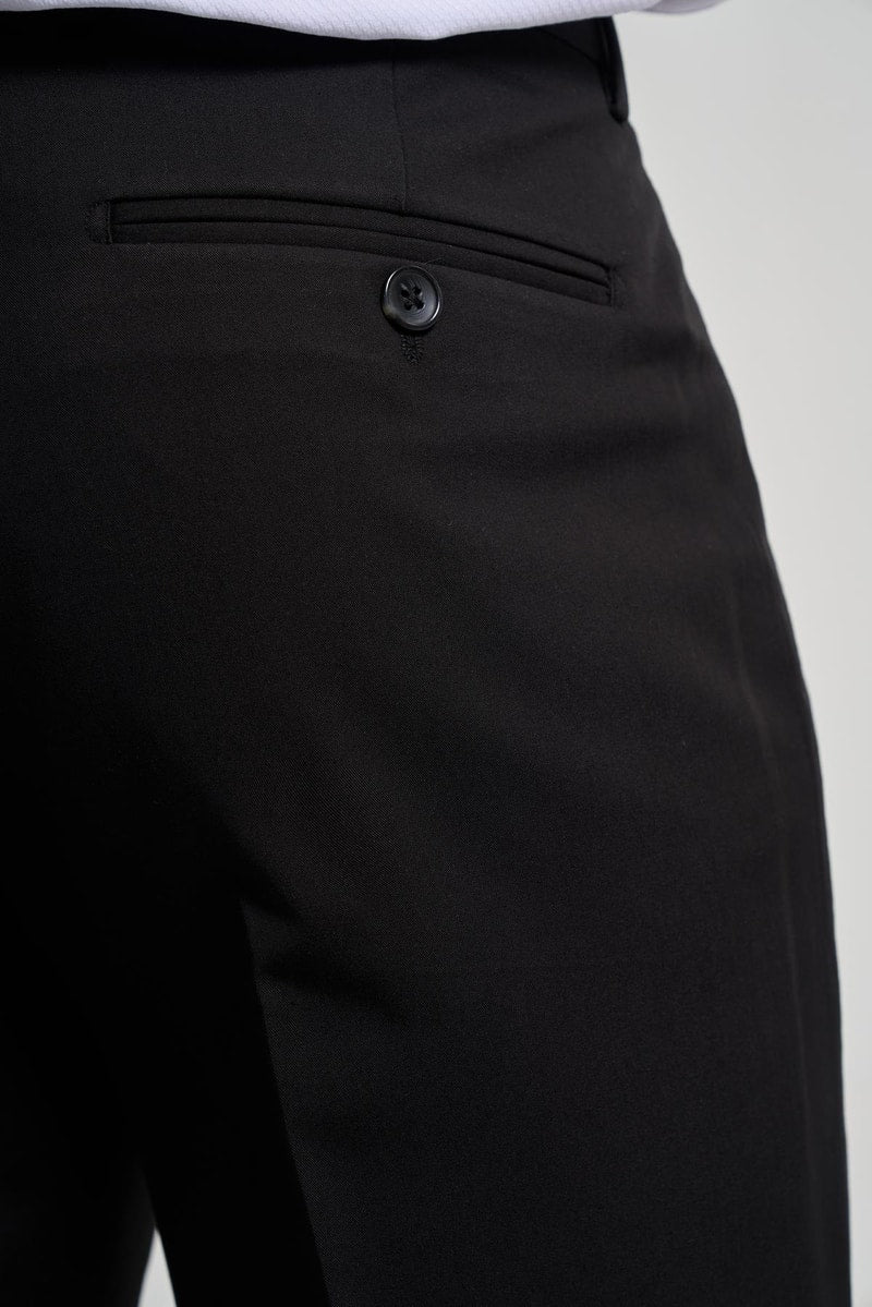 Comfort-Fit Classic Pants - Black