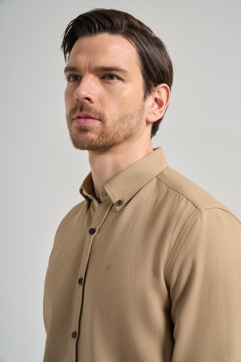 Slim-Fit Textured Shirt - Beige