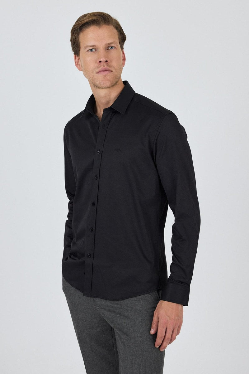 Slim-Fit Classic Shirt - Black