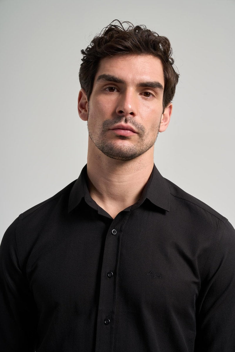 Slim-Fit Classic Shirt - Black
