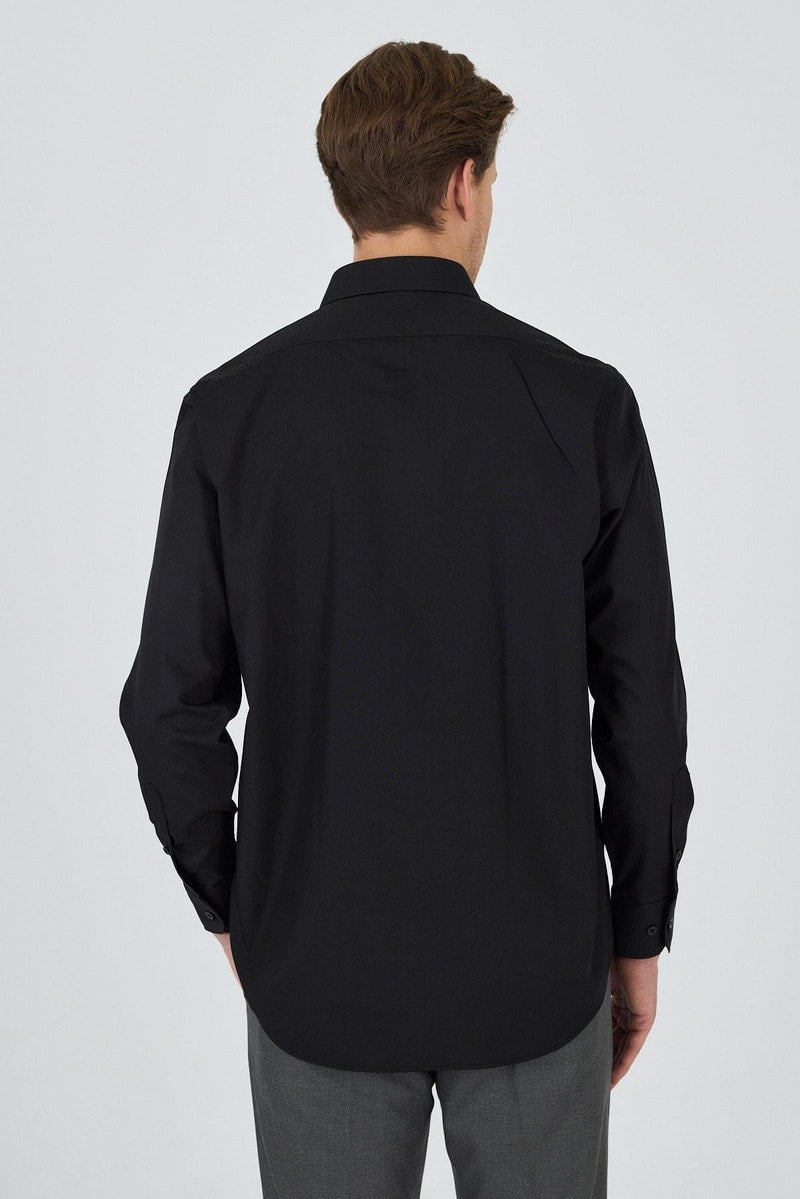 Comfort-Fit Classic Shirt - Black