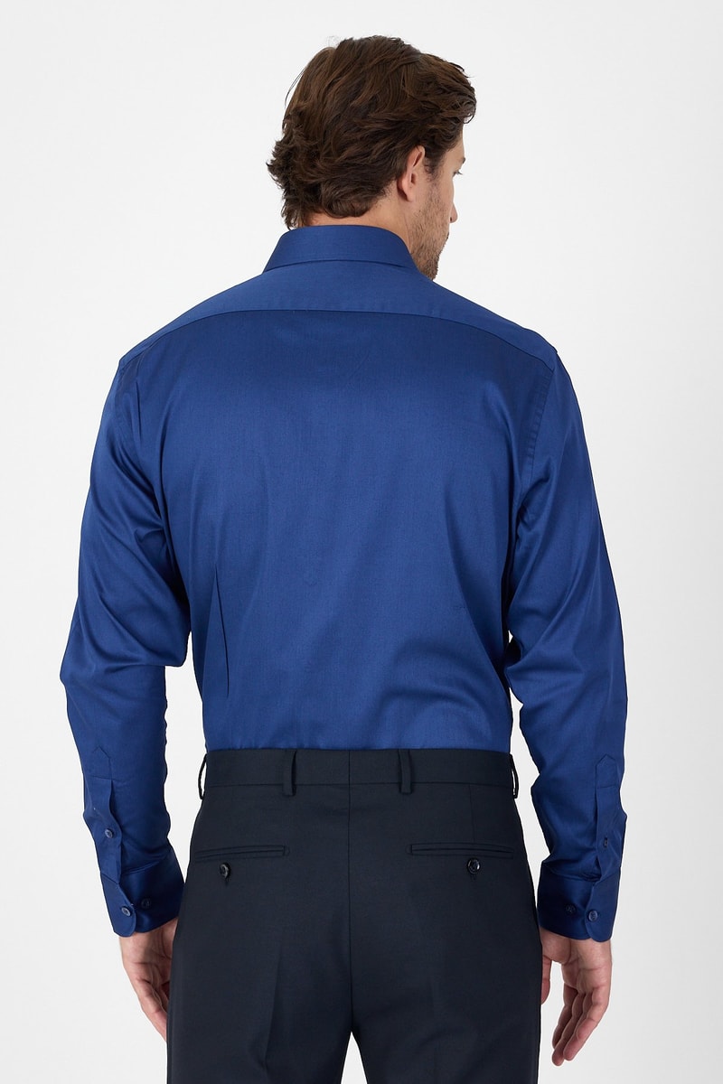 Comfort-Fit Premium Classic Shirt - Navy