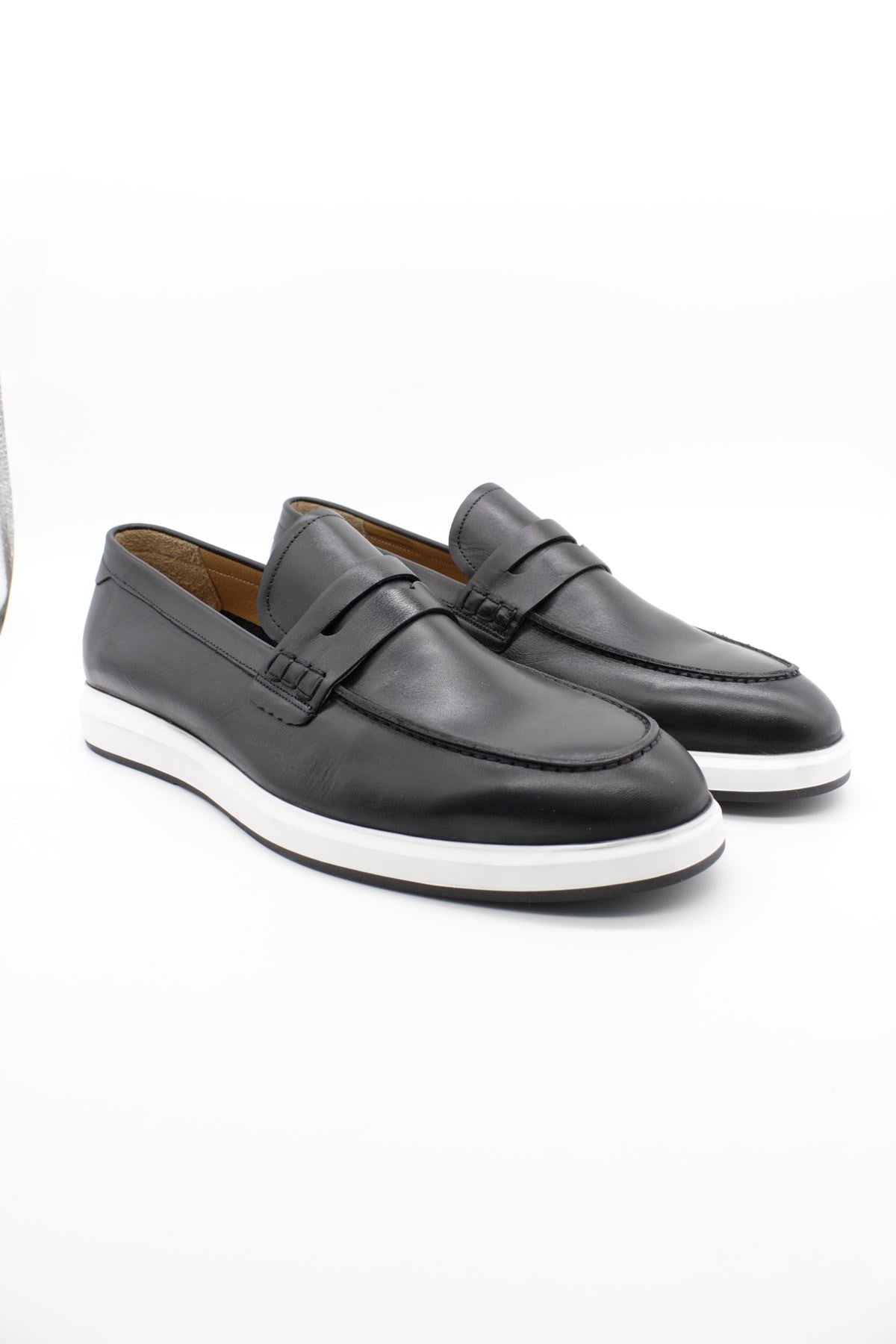 Loafer Shoes - Black