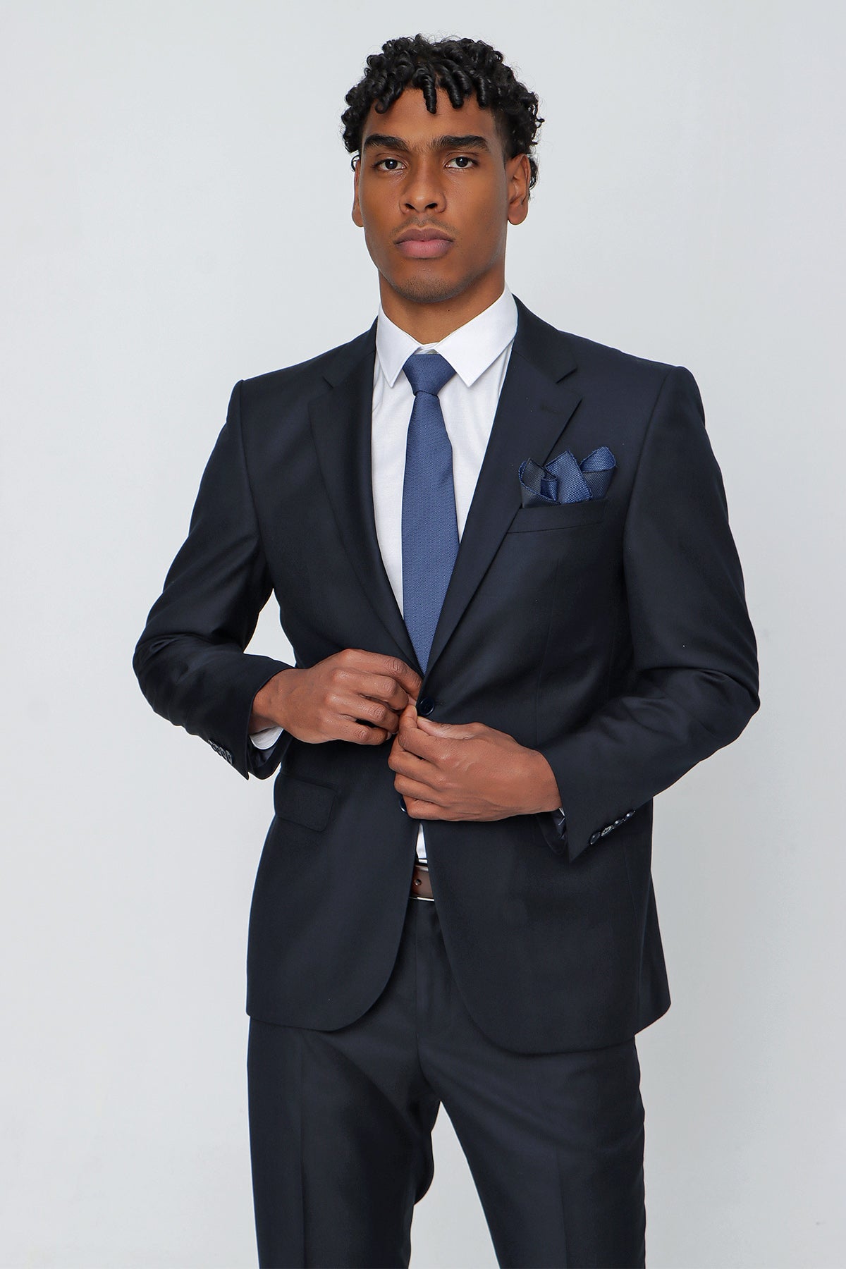 Comfort-Fit Classic Suit - Navy