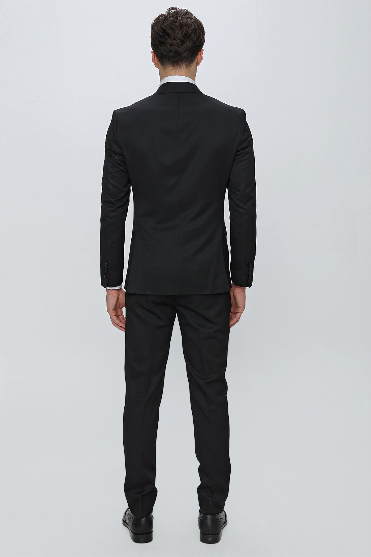 Slim-Fit Classic Suit - Black