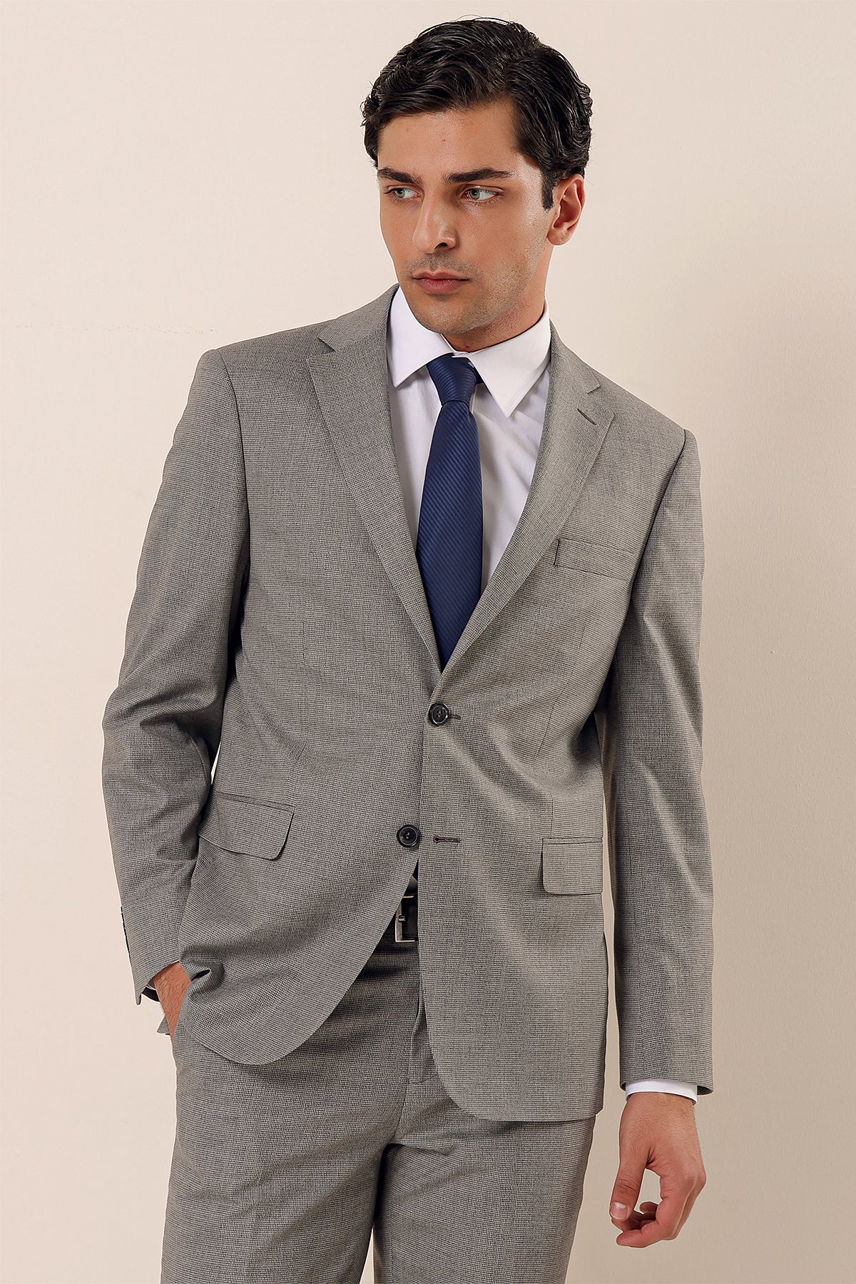 Comfort-Fit Classic Suit - Grey