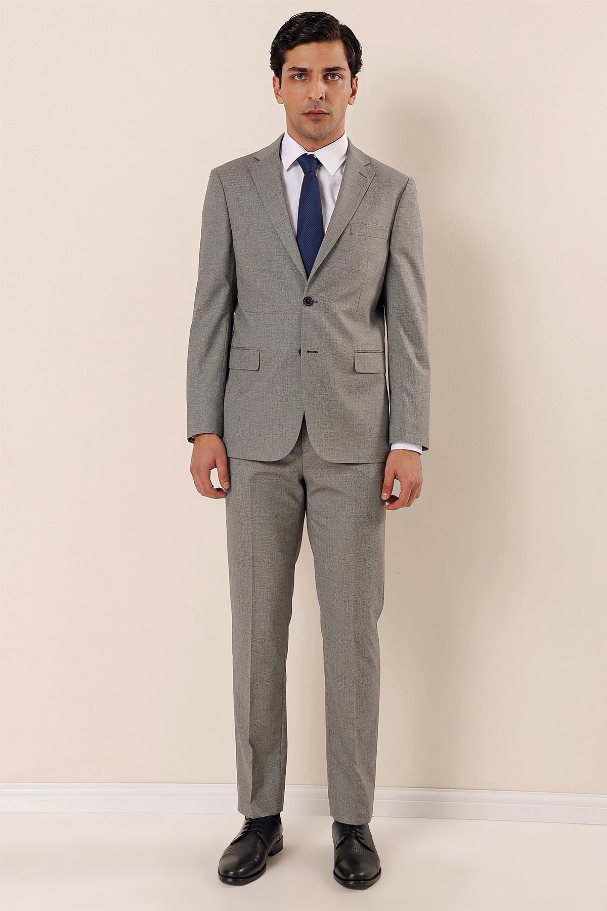 Comfort-Fit Classic Suit - Grey