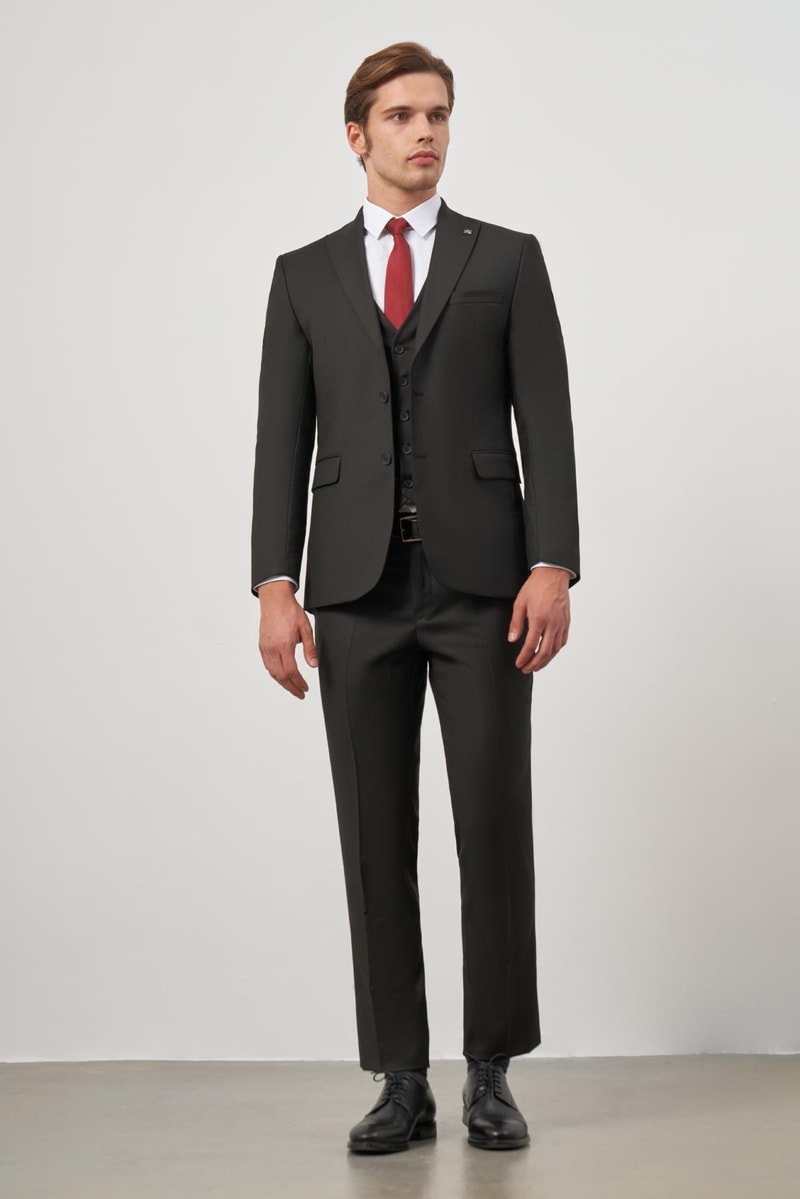 Slim-Fit Vest Suit - Black