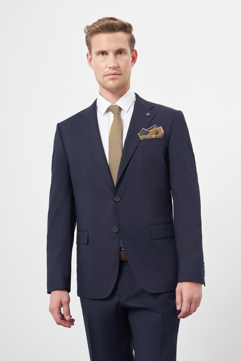 Comfort-Fit Suit - Dark Navy