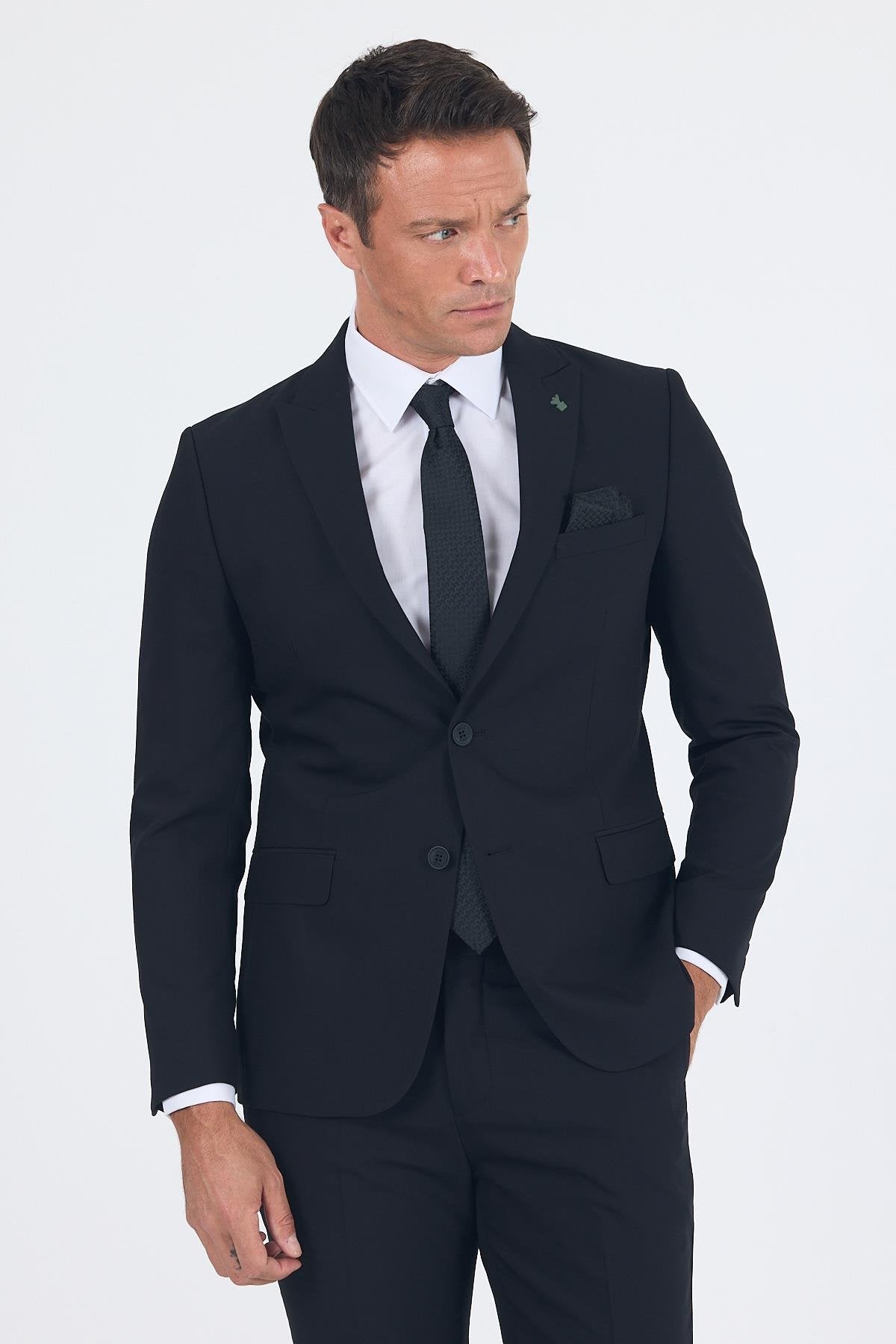 Slim-Fit Suit - Black