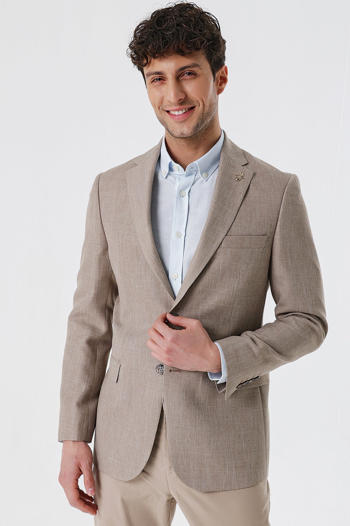 Comfort-Fit Blazer - Beige