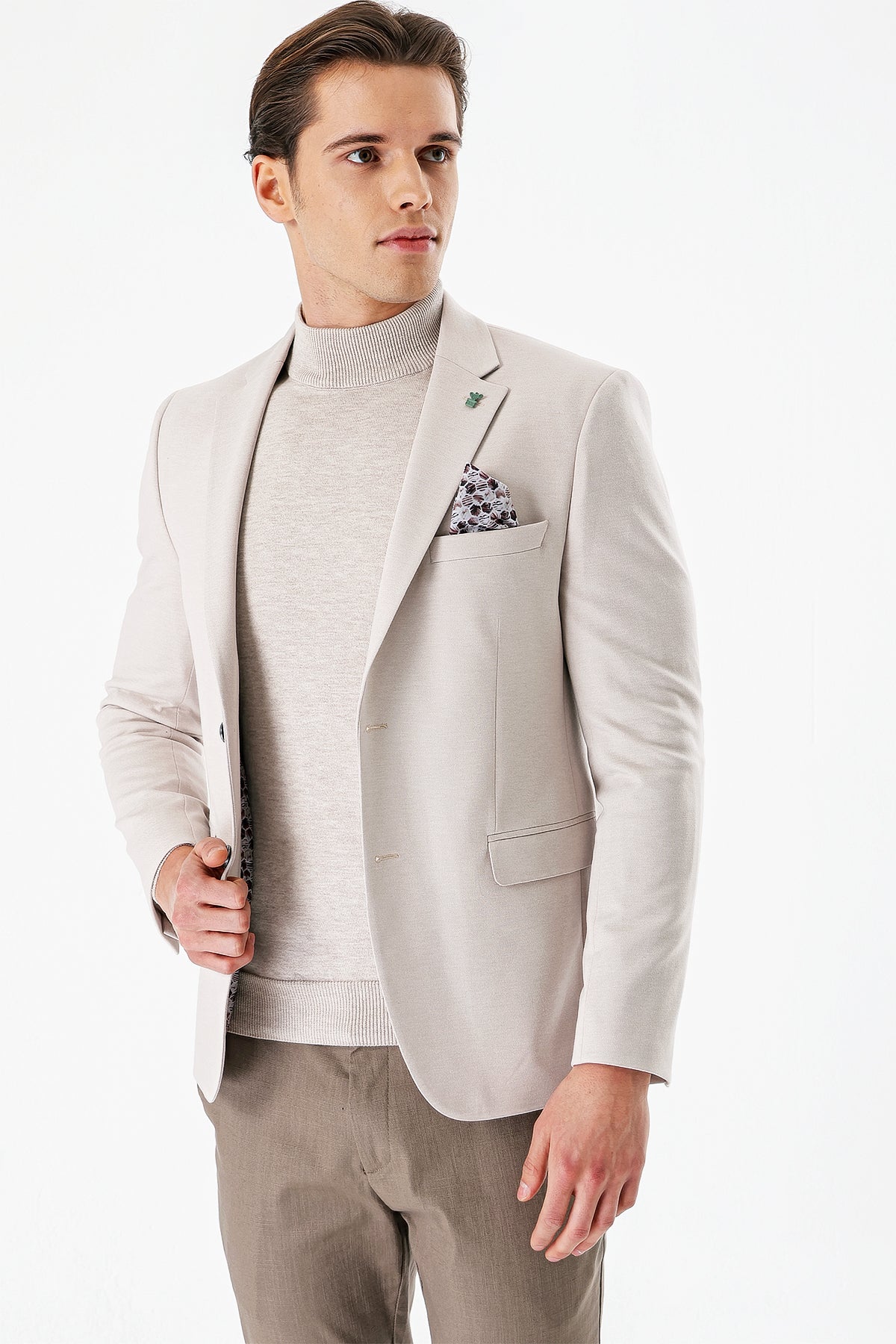 Slim-Fit Blazer - Beige