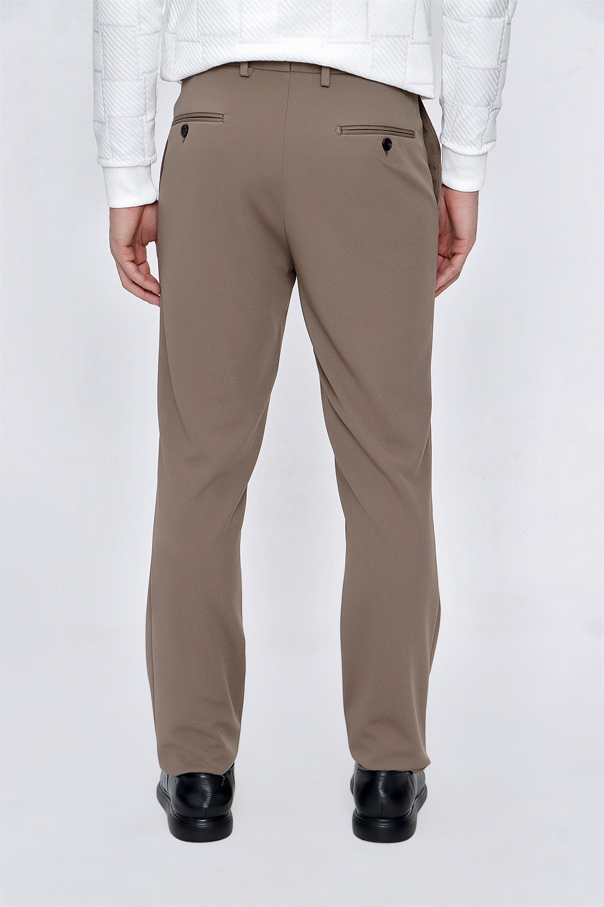 Slim-Fit Classic Pants - khaki