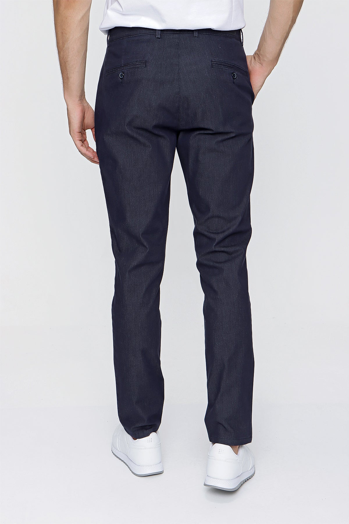 Comfort-Fit Chino Pants - Navy