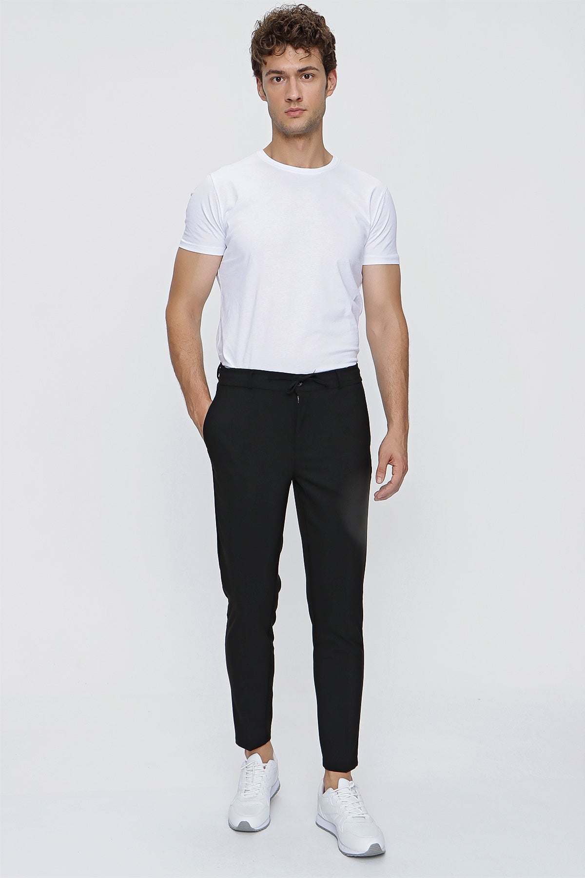 Slim-Fit Chino Pants - Black