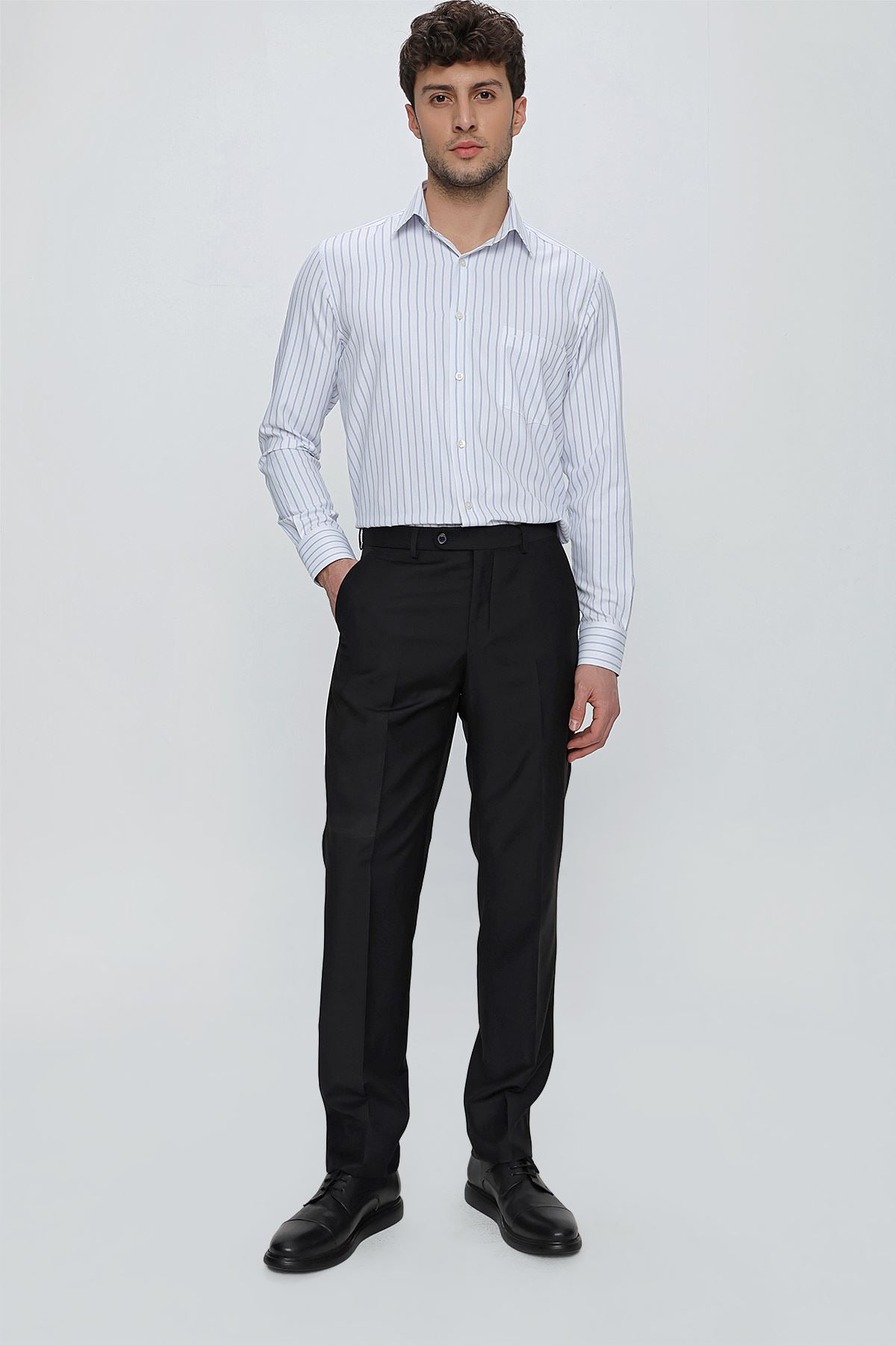 Black Gabardine Side Pocket Comfort Fit Relaxed Cut Basic Trousers