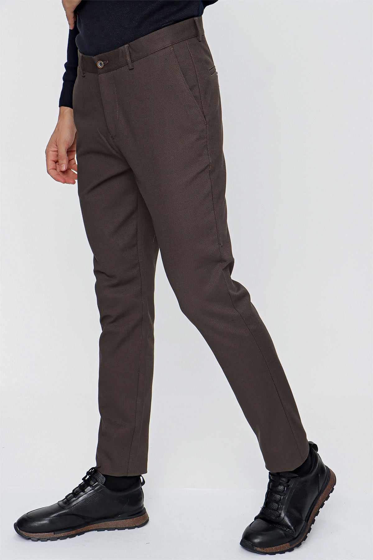 Slim-Fit Chino Pants - Brown