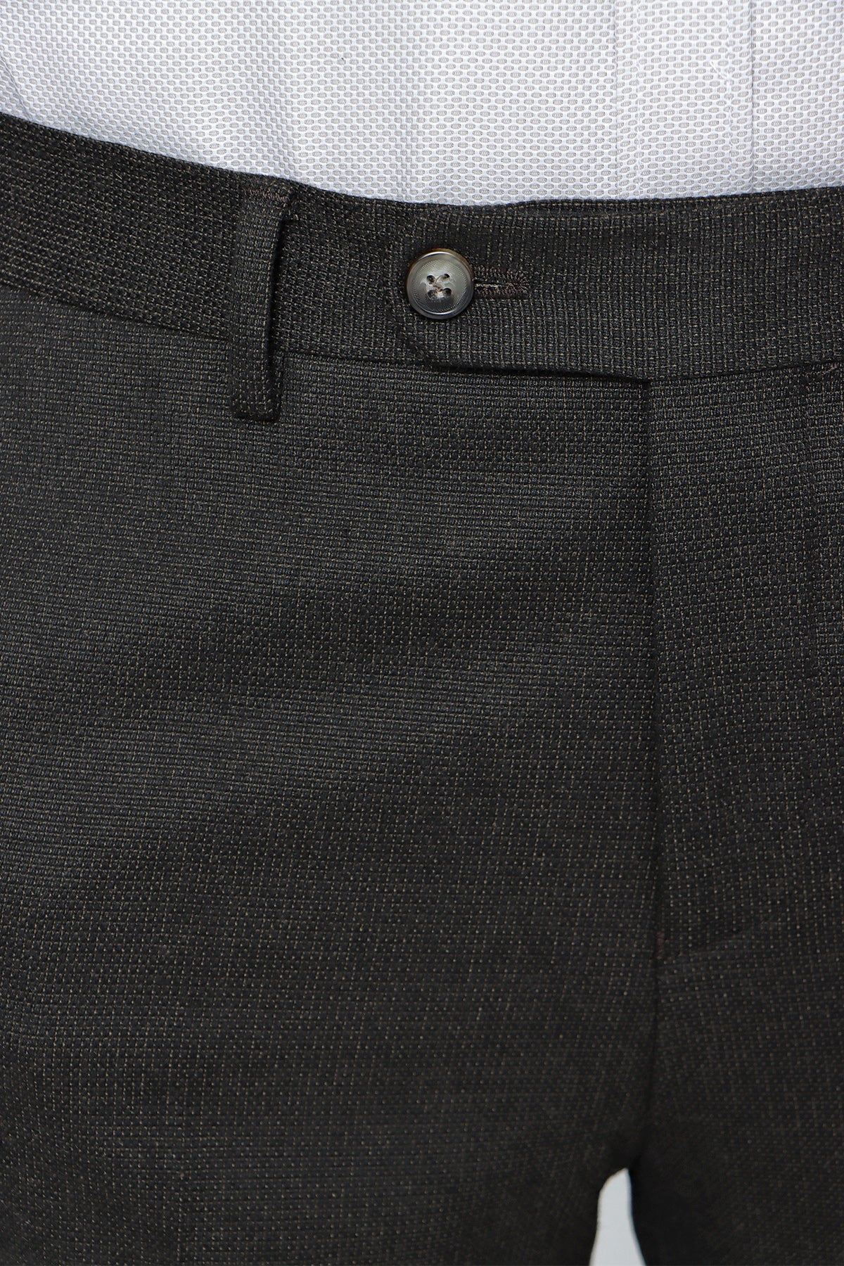 Comfort-Fit Classic Pants - Dark Khaki