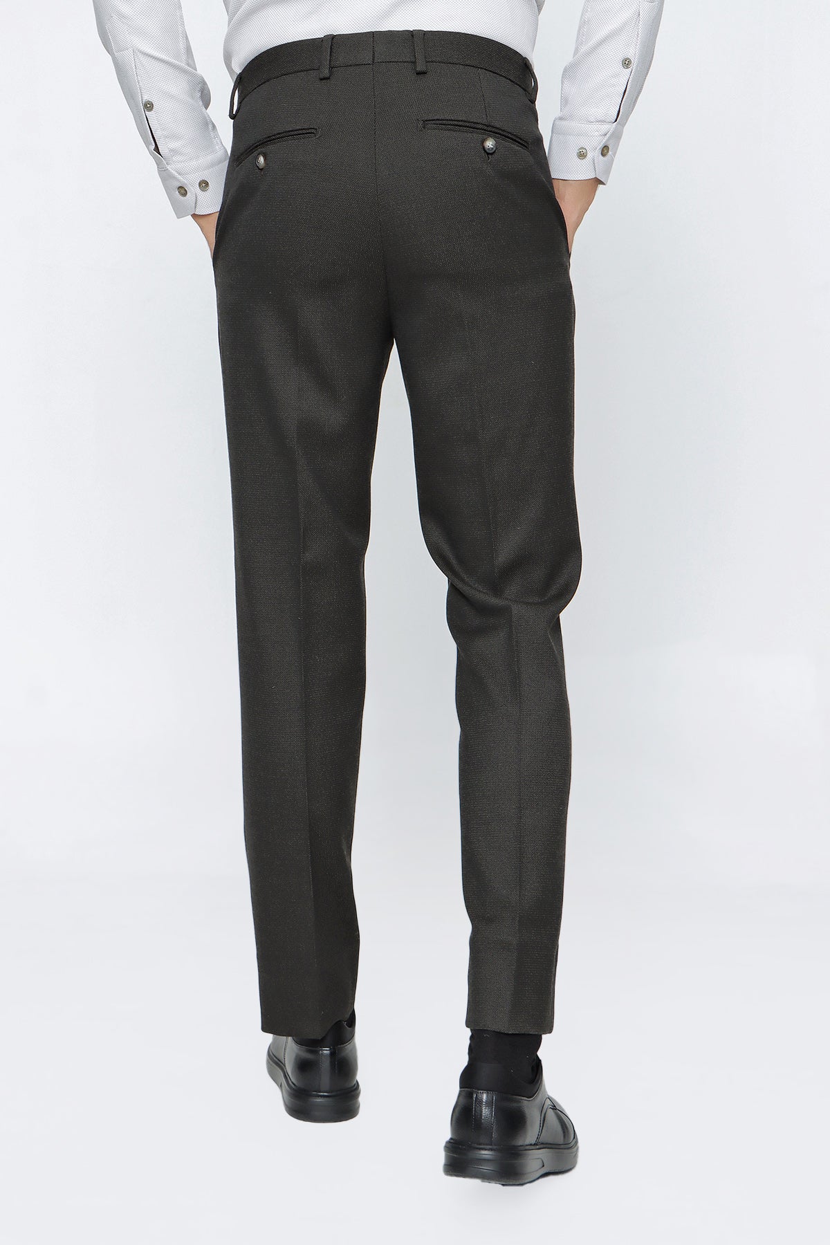 Comfort-Fit Classic Pants - Dark Khaki