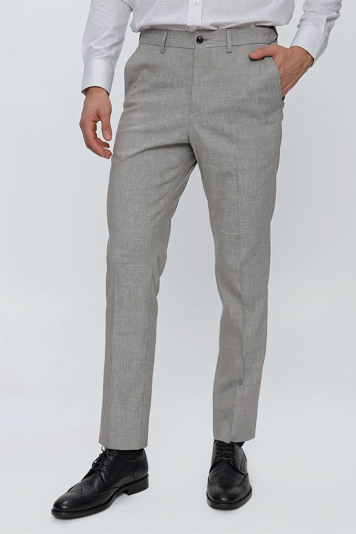 Comfort-Fit Linen Pants - Light Grey