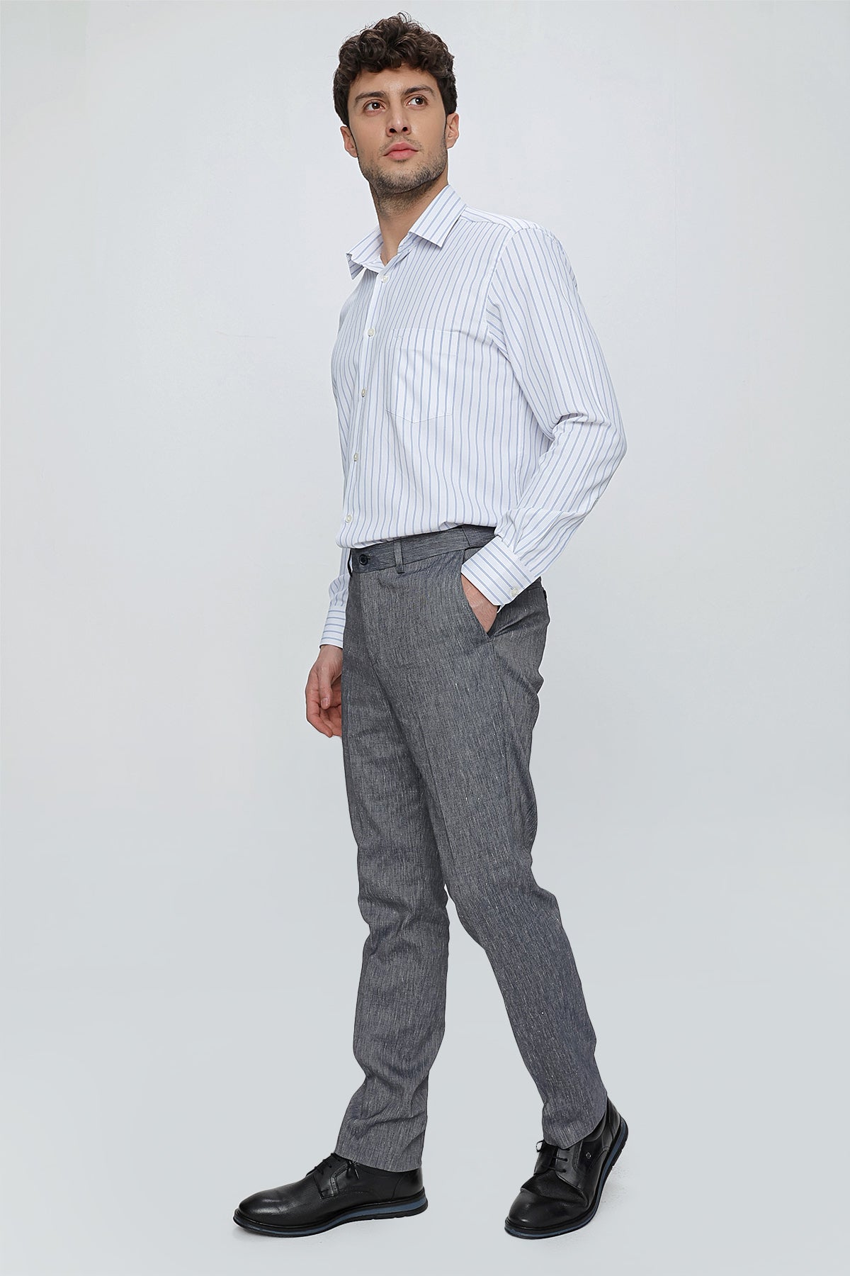 Comfort-Fit Linen Pants - Grey