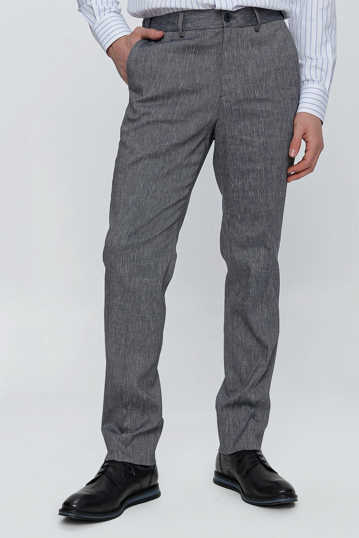 Comfort-Fit Linen Pants - Grey