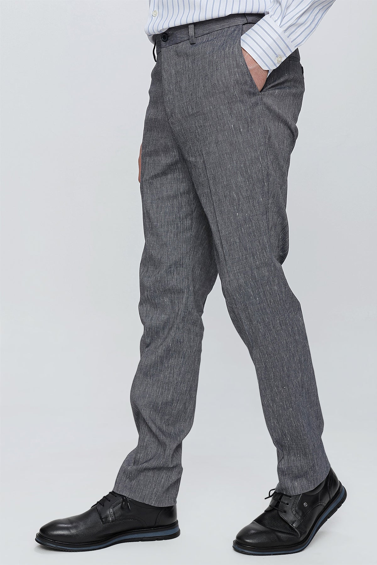 Comfort-Fit Linen Pants - Grey