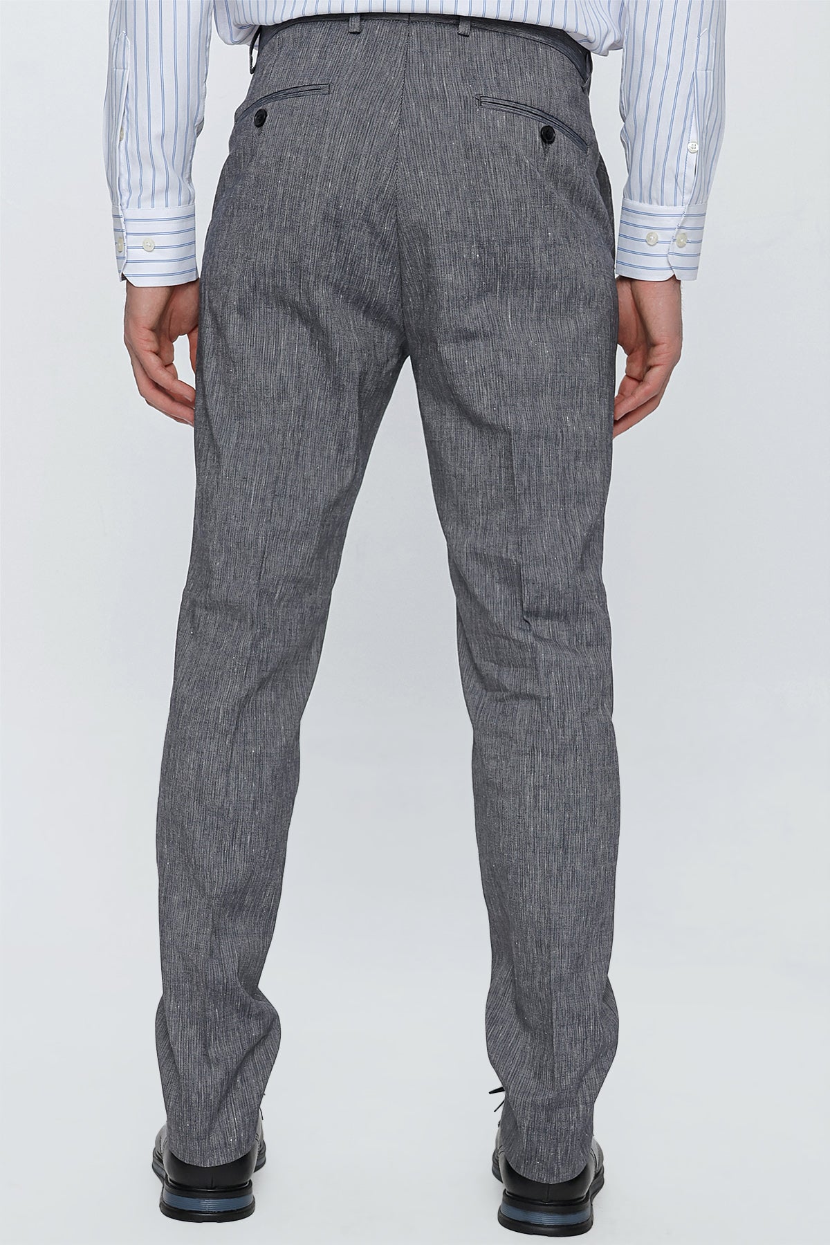 Comfort-Fit Linen Pants - Grey