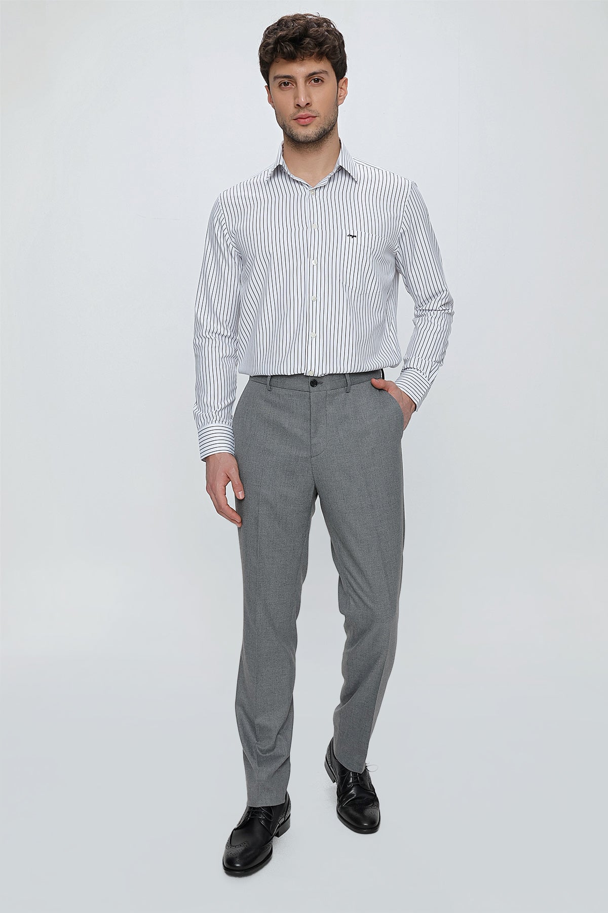 Slim-Fit Classic Pants - Grey