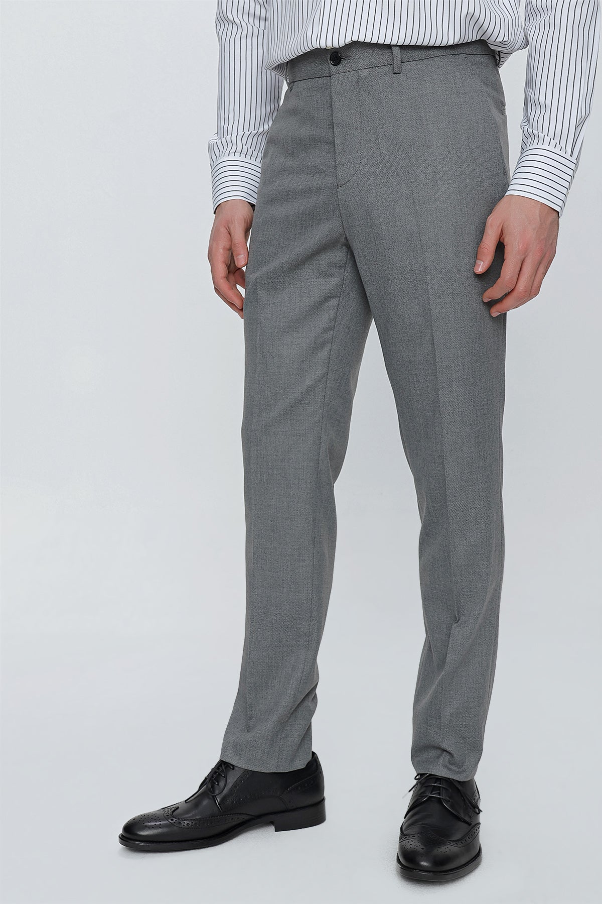 Slim-Fit Classic Pants - Grey