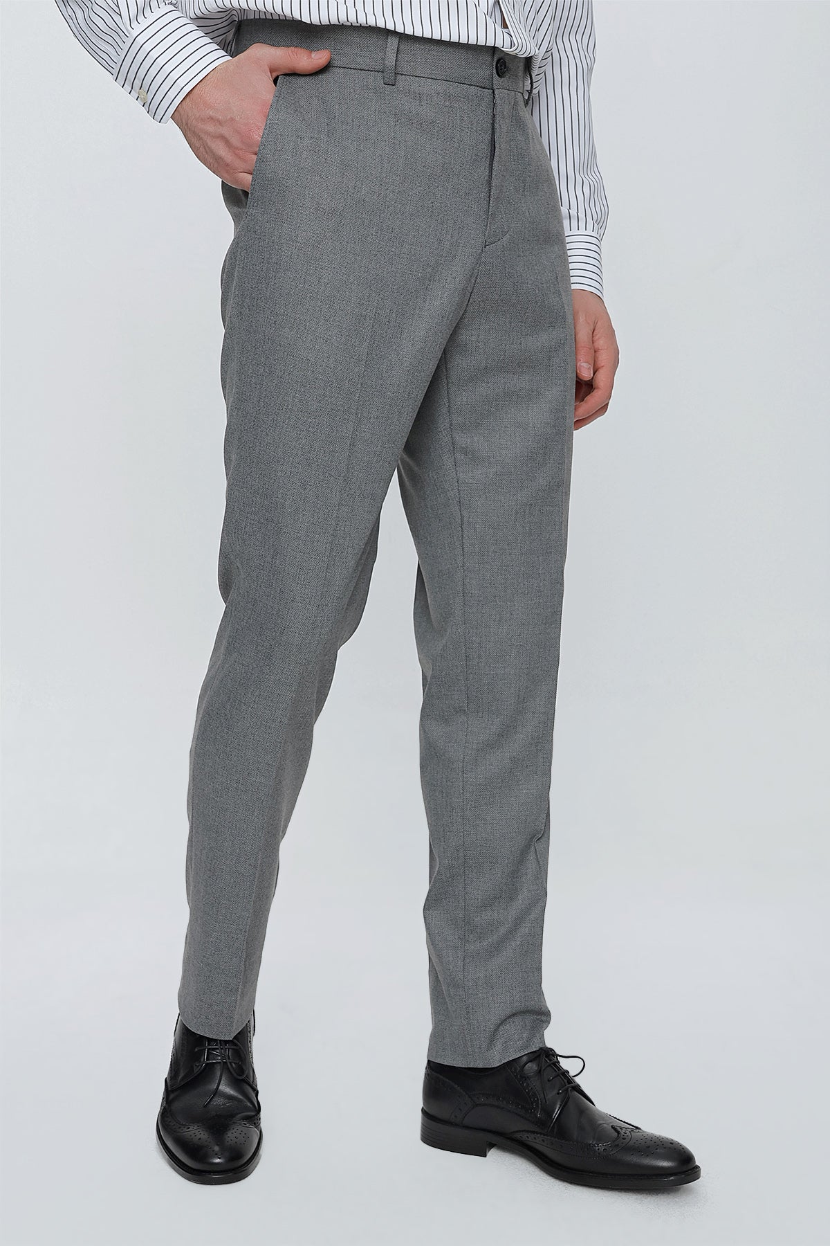 Slim-Fit Classic Pants - Grey