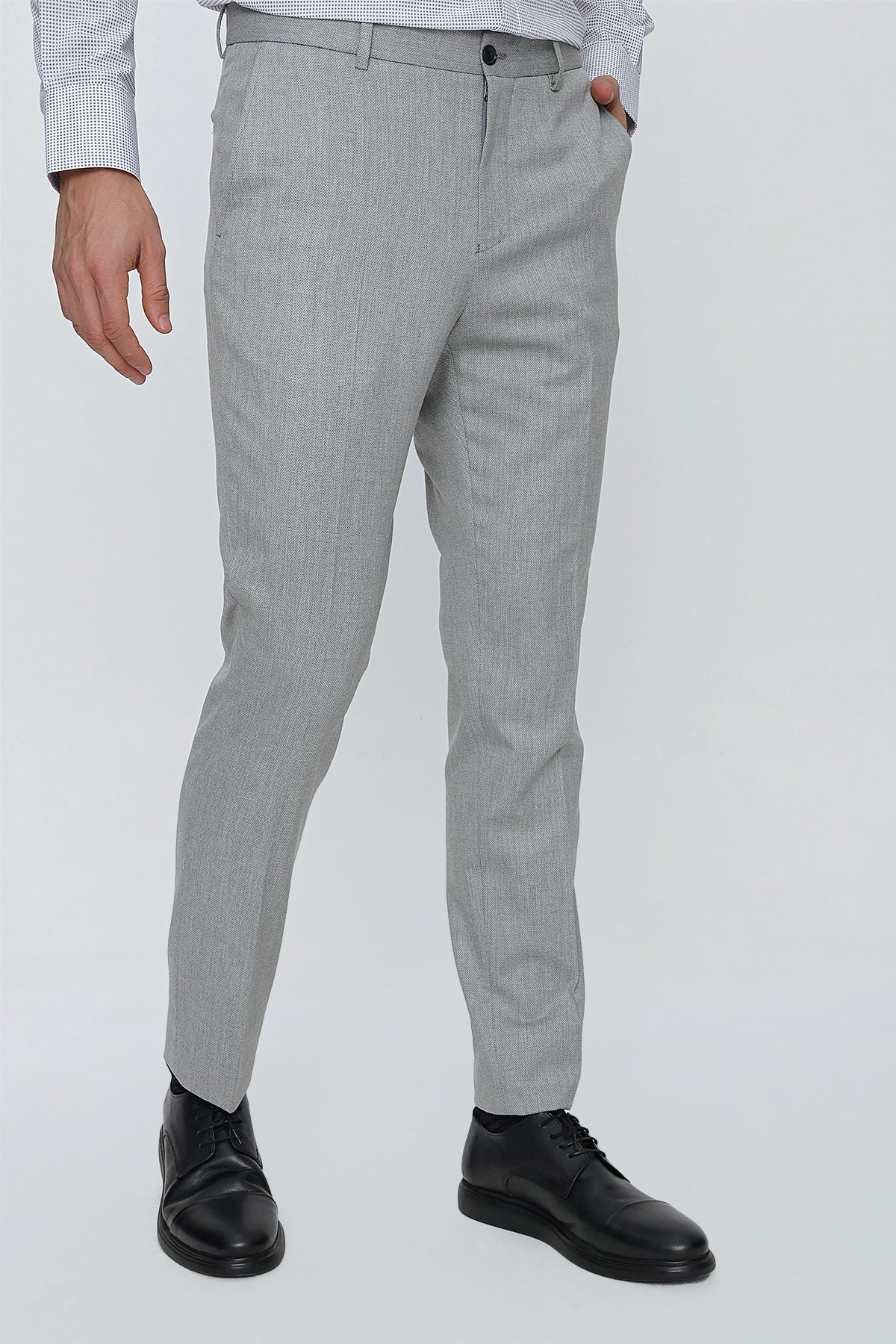 Slim-Fit Classic Pants - Light Grey