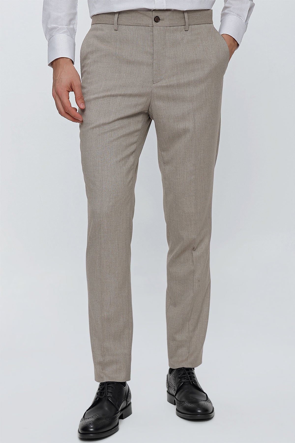 Slim-Fit Classic Pants - Beige