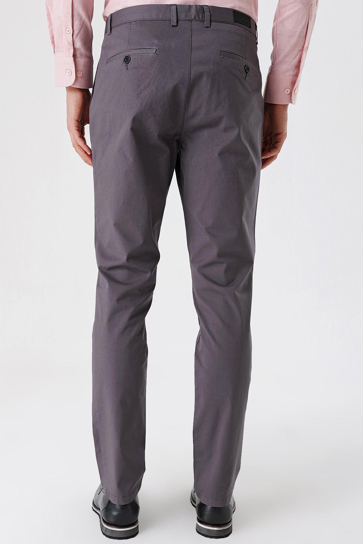 Comfort-Fit Chino Pants - Dark Grey