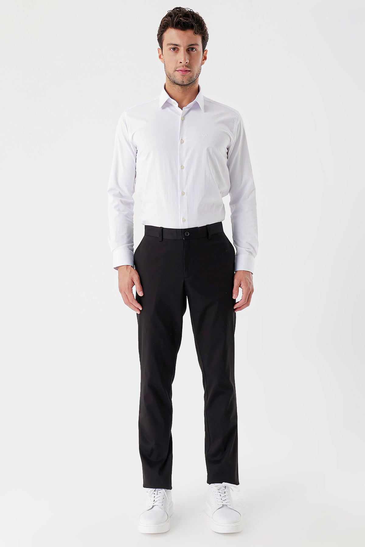 Slim-Fit Chino Pants - Black