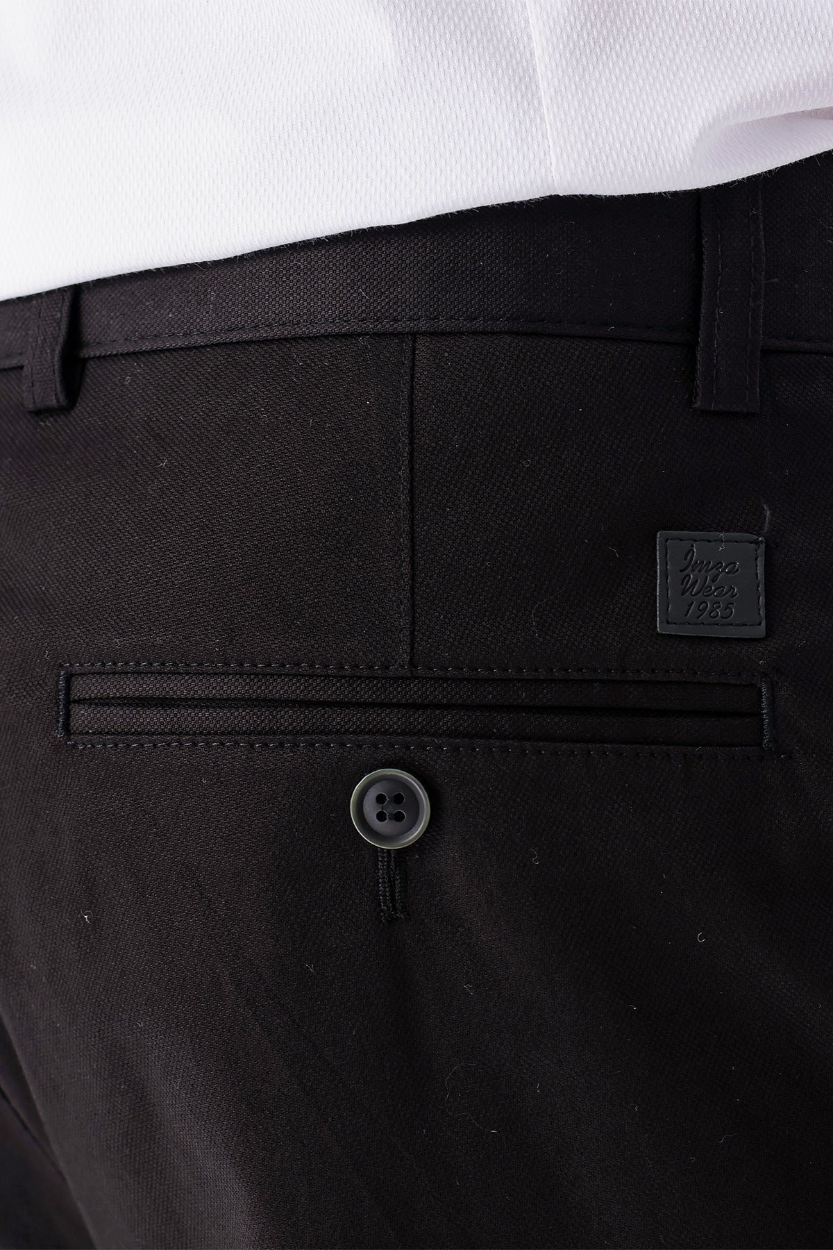 Slim-Fit Chino Pants - Black