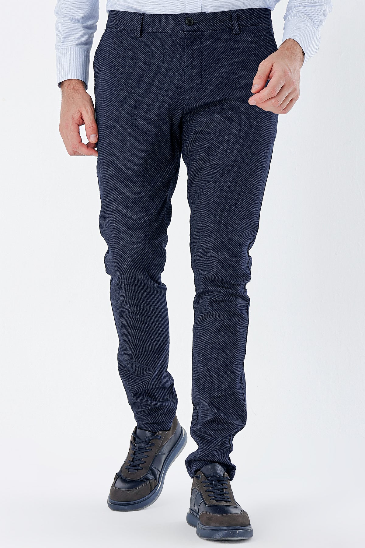 Slim-Fit Chino Pants - Navy