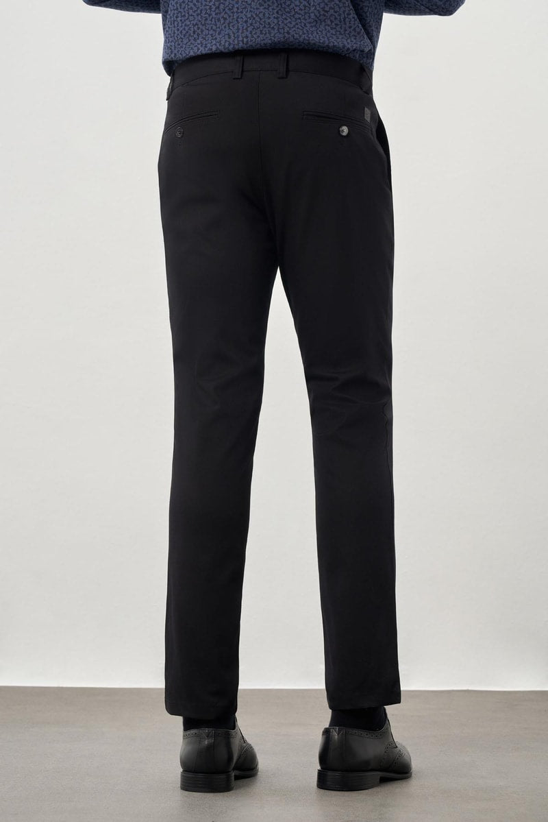 Slim-Fit Chino Pants - Black