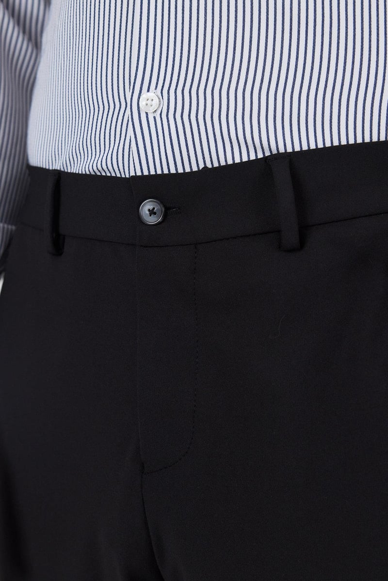 Slim-Fit Chino Pants - Black