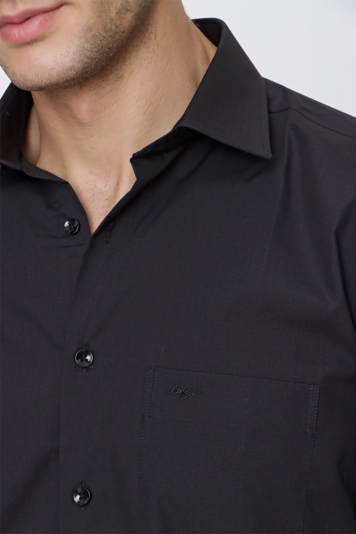 Comfort-Fit Basic Shirt - Black