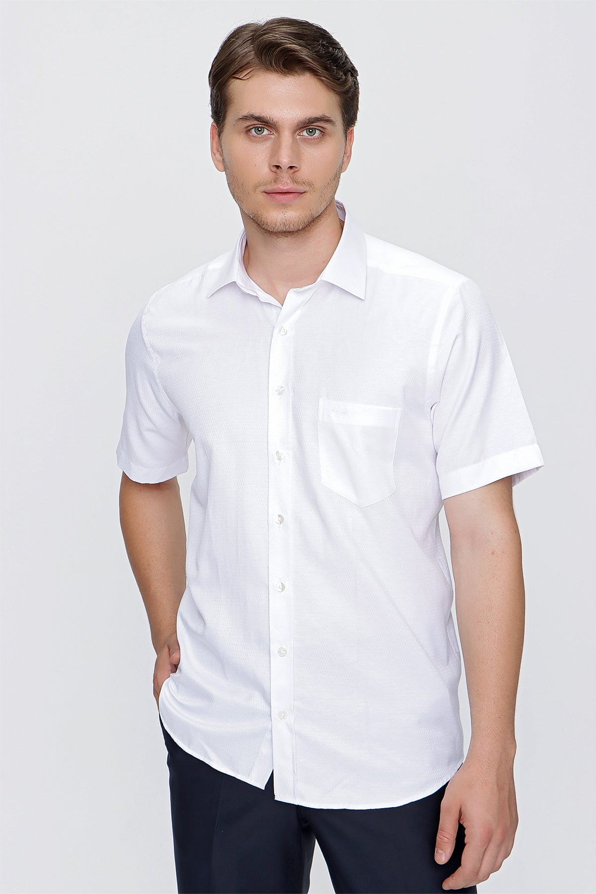 Comfort-Fit Short Sleeve Textured Shirt - White