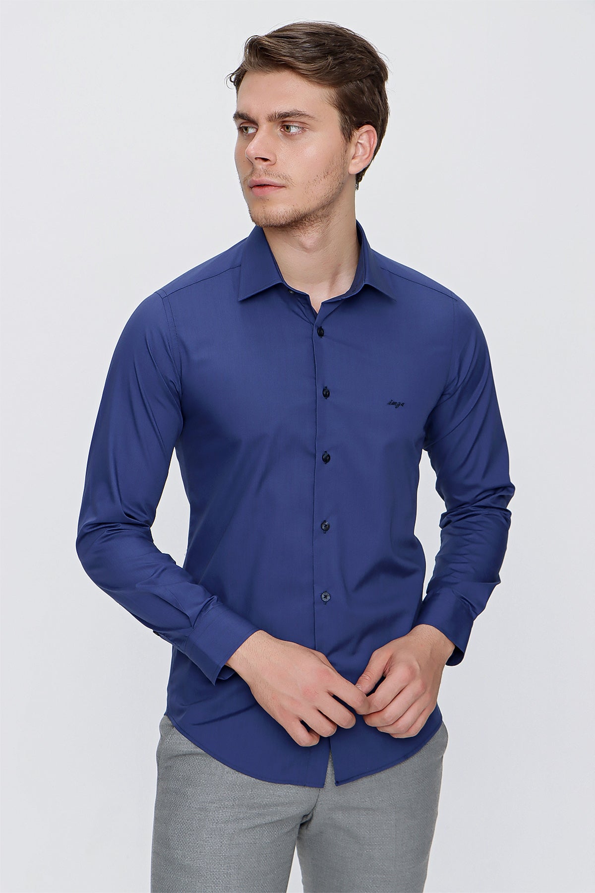 Slim-Fit Basic Shirt - Navy