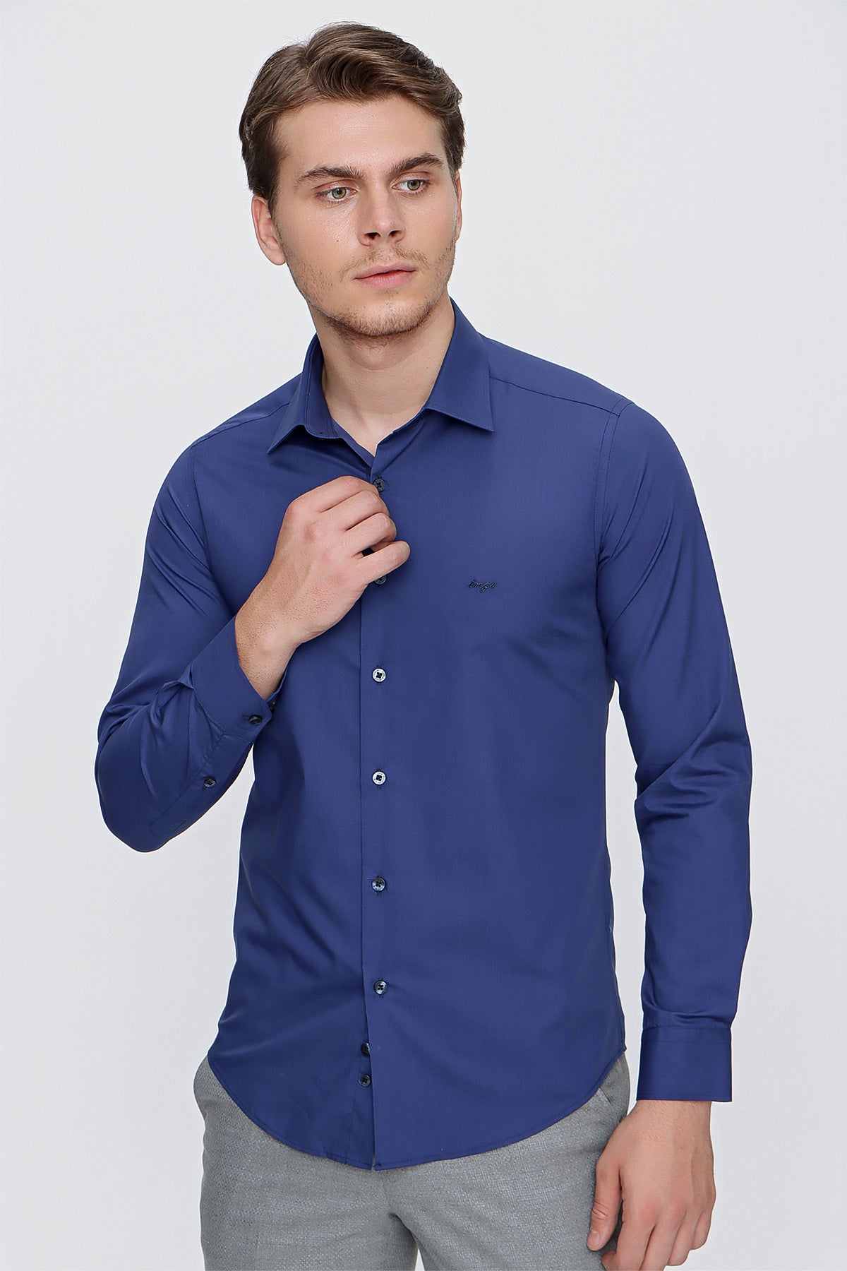 Slim-Fit Basic Shirt - Navy