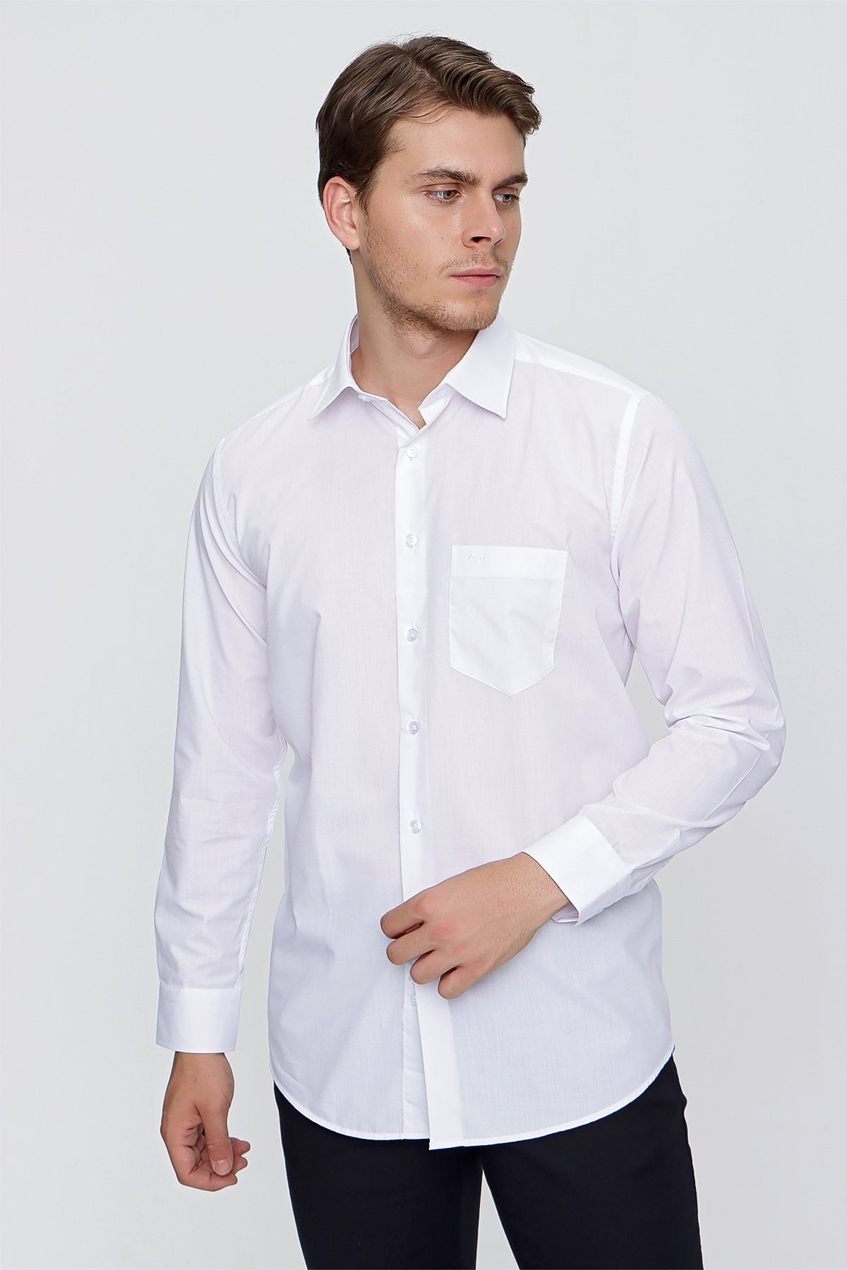 Comfort-Fit Basic Shirt - White