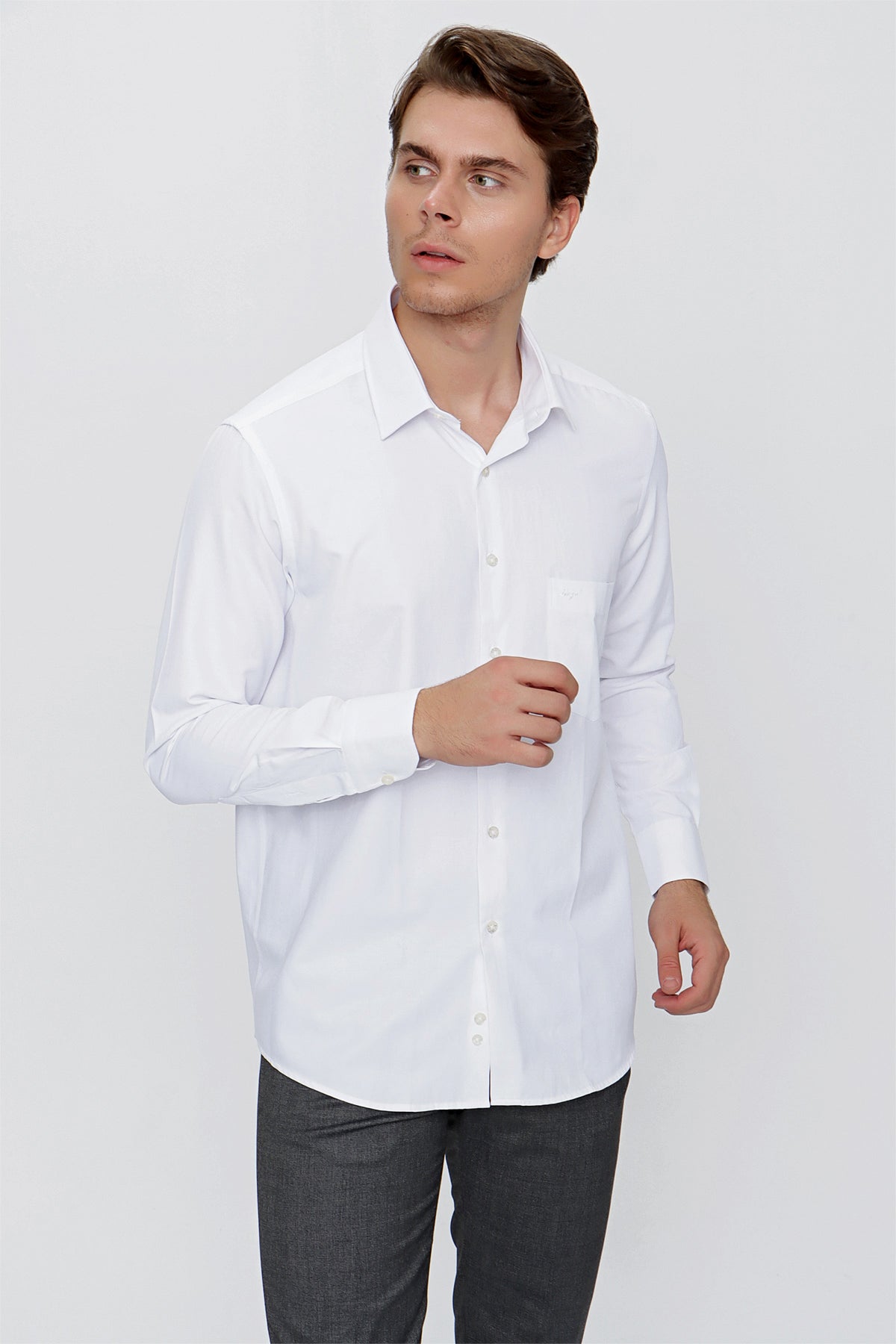 Comfort-Fit Basic Shirt - White