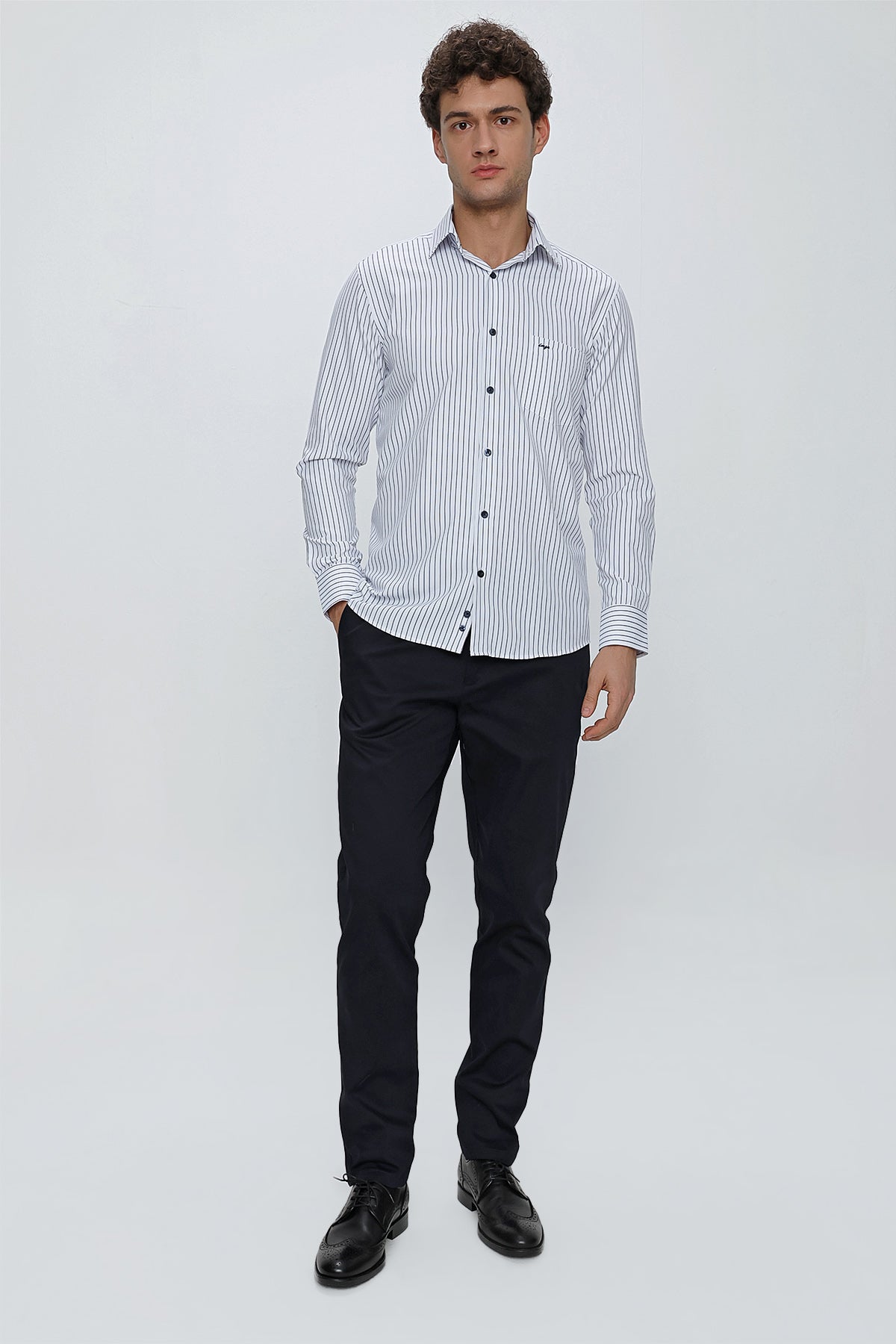 Comfort-Fit Striped Shirt - Navy