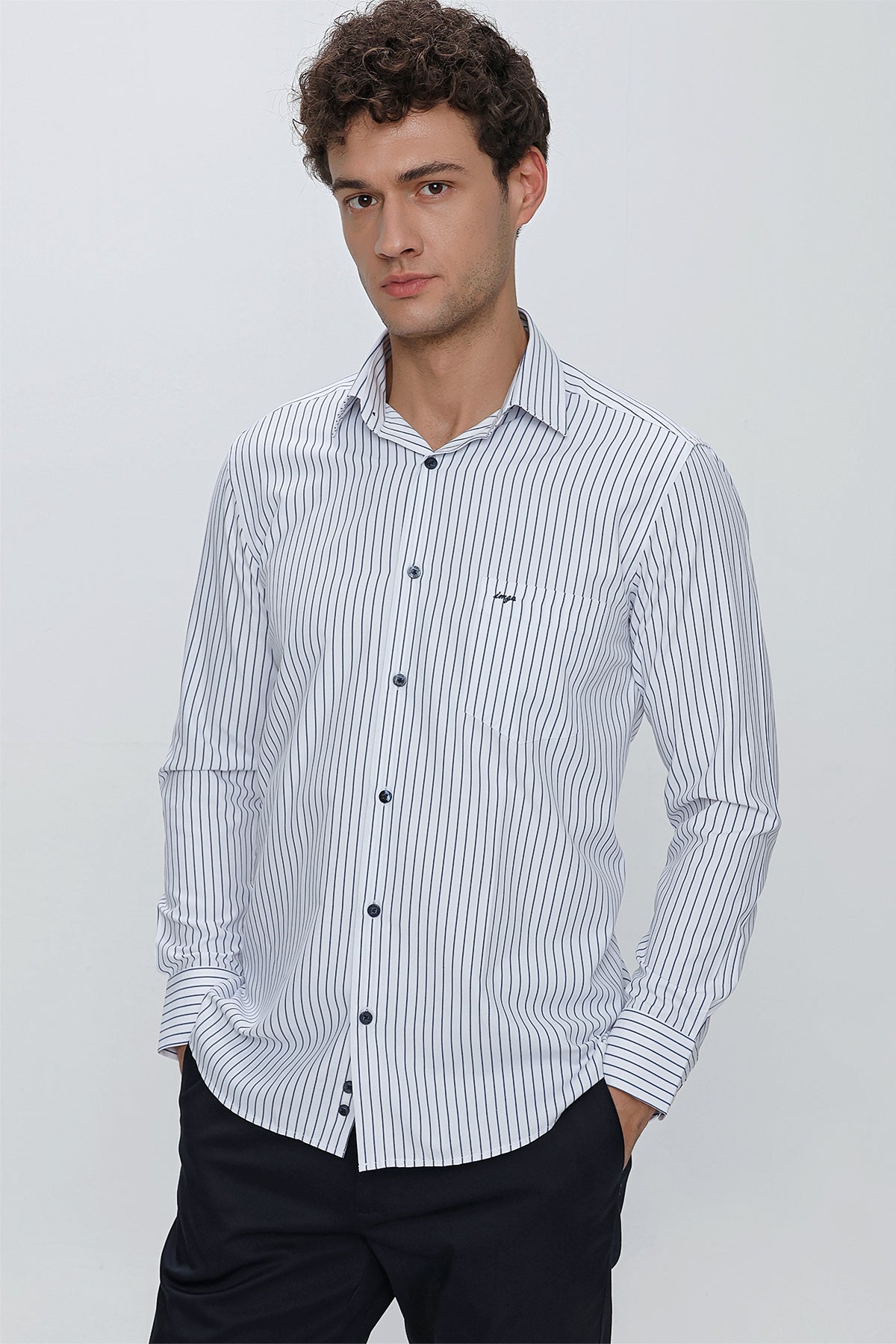 Comfort-Fit Striped Shirt - Navy