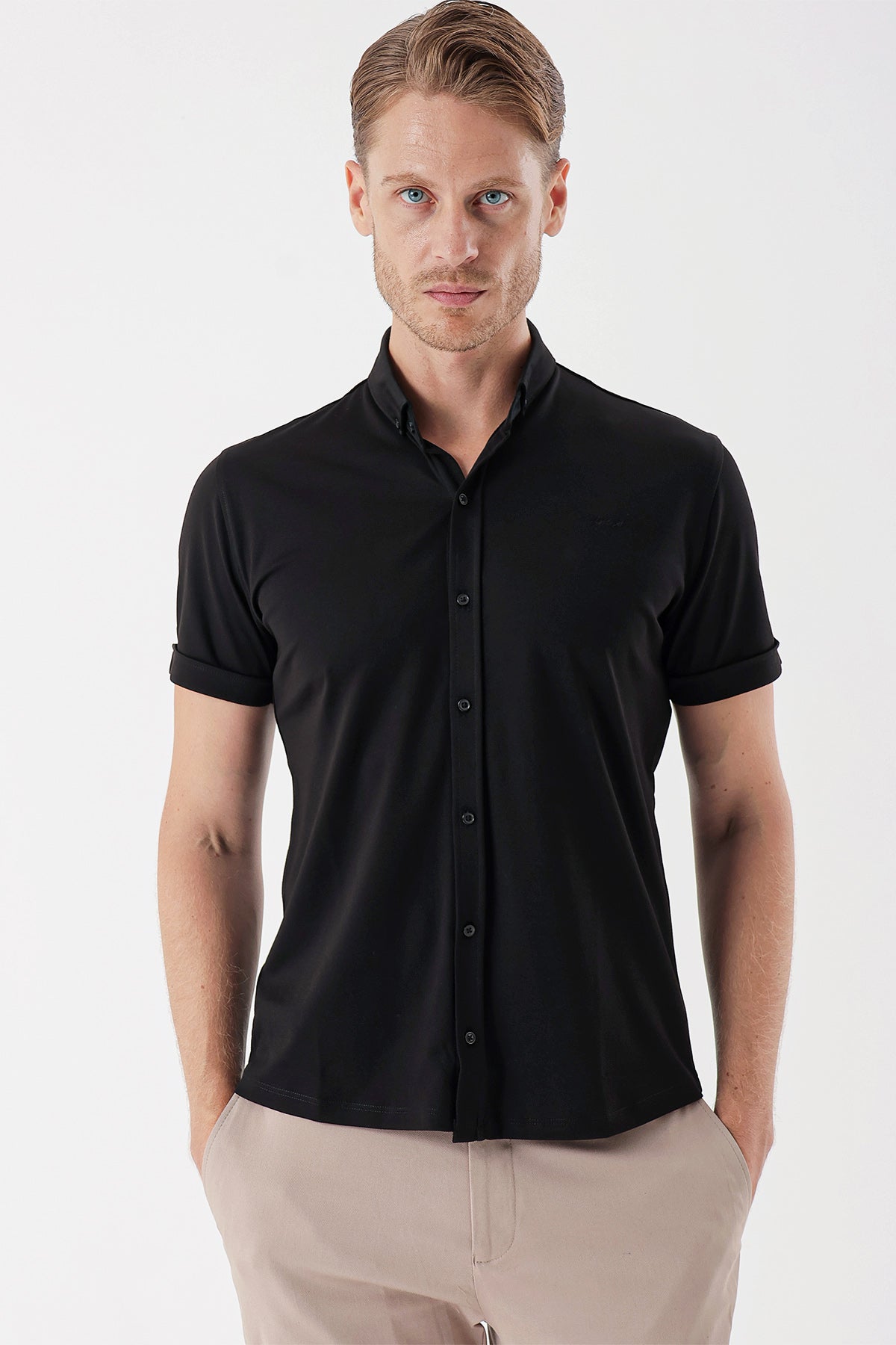 Slim-Fit Short Sleeve Oxford Shirt - Black