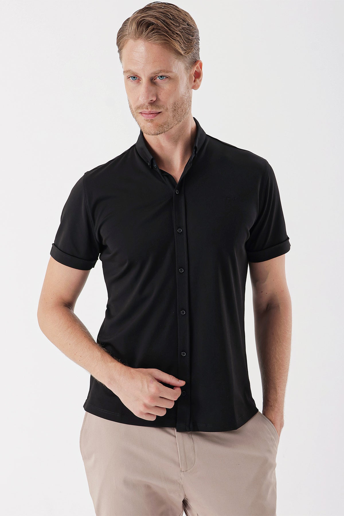 Slim-Fit Short Sleeve Oxford Shirt - Black