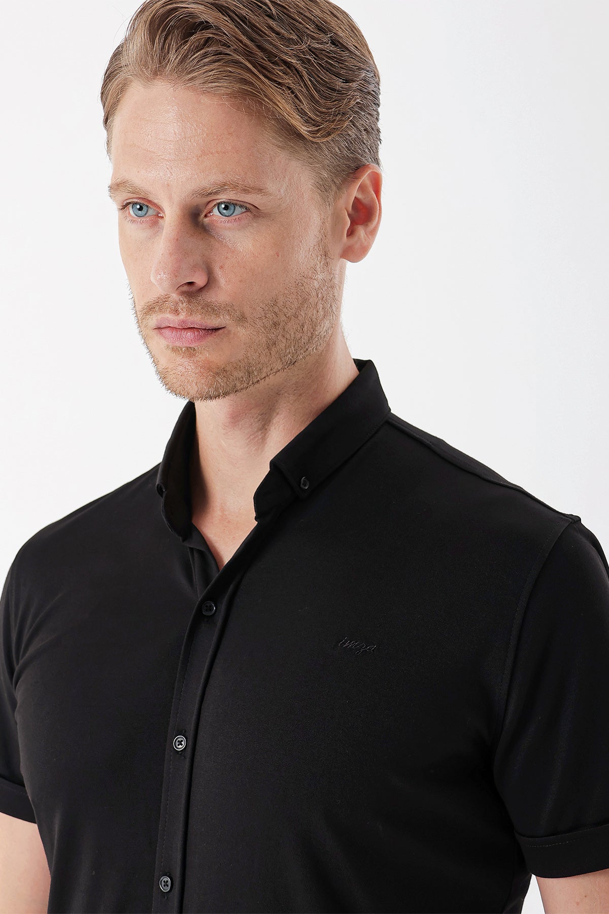 Slim-Fit Short Sleeve Oxford Shirt - Black